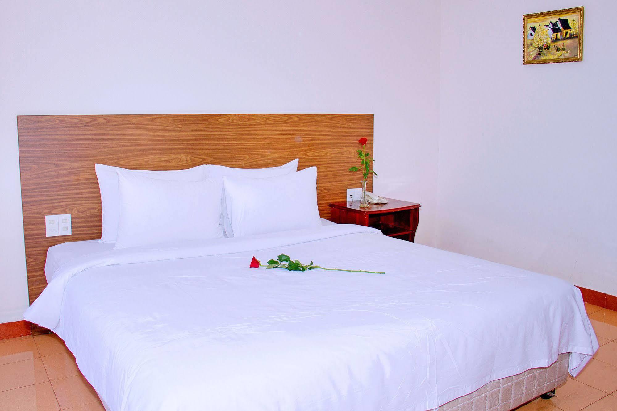Aurora Nha Trang Hotel Exterior photo