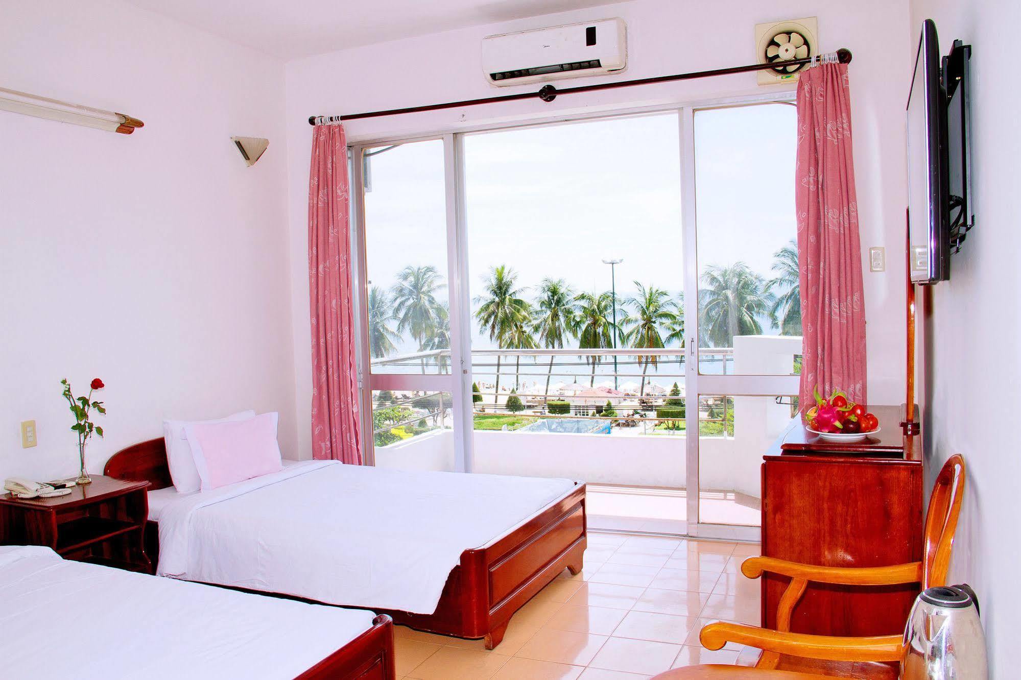 Aurora Nha Trang Hotel Exterior photo